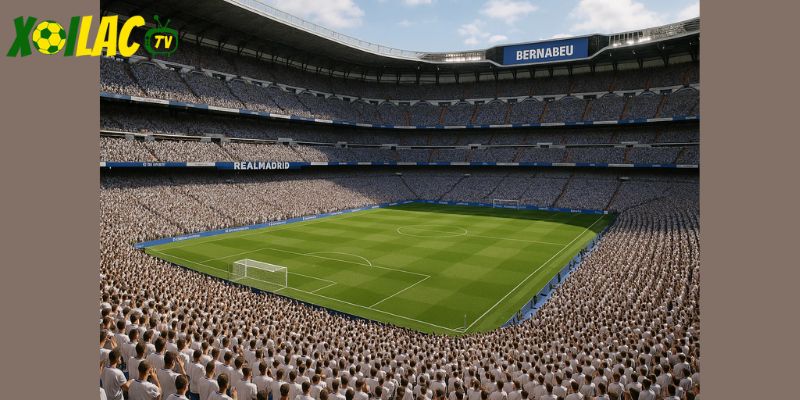 CĐV Real Madrid tạo không khí sôi động trong Real Madrid vs Villarreal tại Bernabéu.